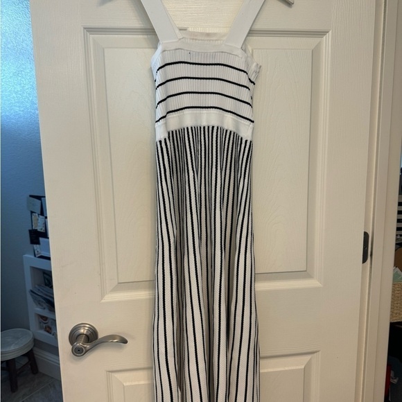 New - Banana Republic dress - Picture 3 of 6